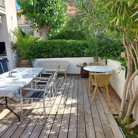 Appartement Climatise 3 Pieces, 6 Pers, Terrasse, Bbq, Parking Prive, A 100 M De La - Fr-1-423-253