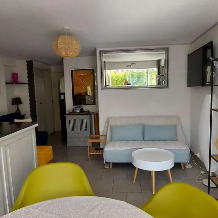 Climatise 3 Pieces, 6 Pers, Terrasse, Bbq, Parking Prive, A 100 M De La - Fr-1-423-253 Appartement Le Grau-dʼAgde