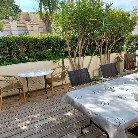 Climatise 3 Pieces, 6 Pers, Terrasse, Bbq, Parking Prive, A 100 M De La - Fr-1-423-253 * Le Grau-d'Agde