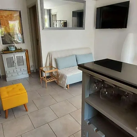 Apartment Climatise 3 Pieces, 6 Pers, Terrasse, Bbq, Parking Prive, A 100 M De La - Fr-1-423-253 Le Grau-d'Agde